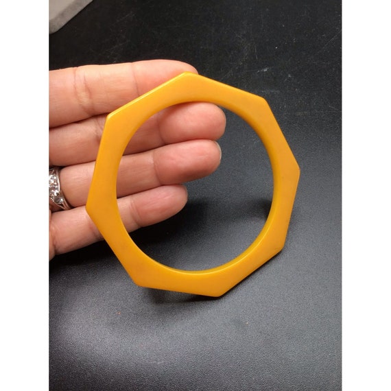 Vintage Bakelite Bangle Octagon Spacer Yellow Col… - image 2