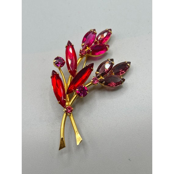 Vintage Navette Red Rhinestones Pin Brooch Gold T… - image 4