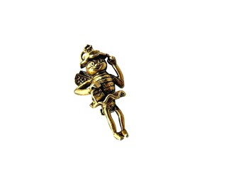 Vintage Scatter Pin Gold Tone Bee w Hat & Basket Brooch Small Petite Gold Tone