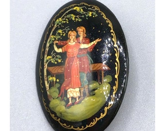 Lacquer Hand Painted & Signed Pin Brooch Oval Shaped with Couple Courting Figure