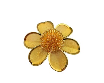 Vintage Mesh Flower Brooch Gold Tone Round Domed Pin with Petals Floral Design