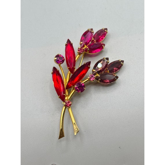 Vintage Navette Red Rhinestones Pin Brooch Gold T… - image 5