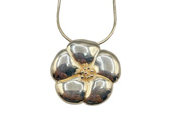 Sterling Silver Flower Pendant Necklace Puffy Daisy Flower 18 Inches Long