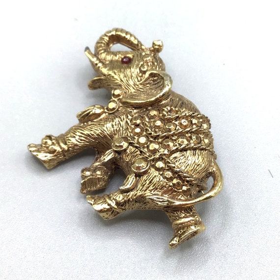 Vintage Elephant Brooch Gold Tone Animal Pin Gold… - image 2