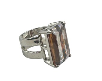 Elegant Silver Tone Ring with Large Rectangular Glass Stone Size 6