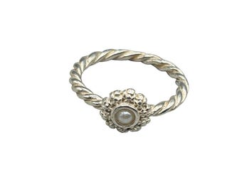 Sterling Silver 925 Ring Size 8 Twisted Rope Thin Band With Faux Pearl