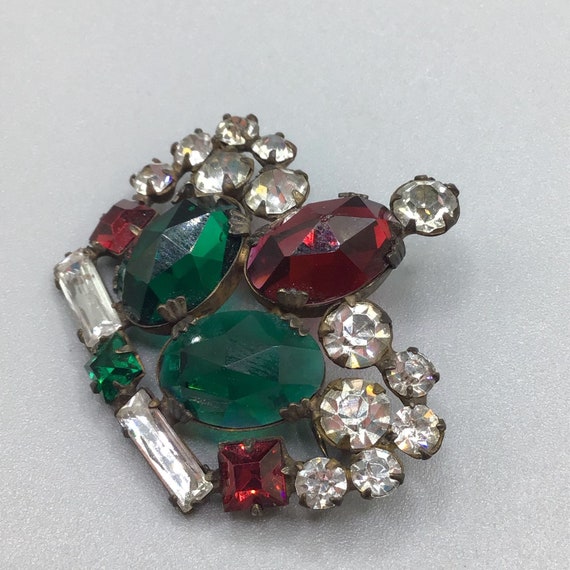 Vintage Crown Brooch Red Green Glass Stones Older… - image 6