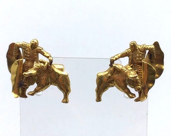 Matador Cufflinks 14K Gold Vintage Figural Fighting Bull Fighter Man Accessory