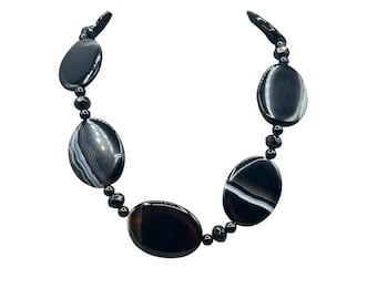 Vintage Black Banded Laced Agate Necklace Semi Precious Gemstone Necklace