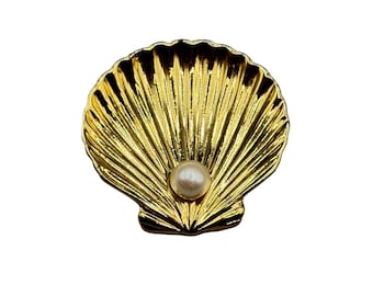 Vintage TRIFARI Clamshell Seashell Pin Brooch With Faux Pearl Gold Tone