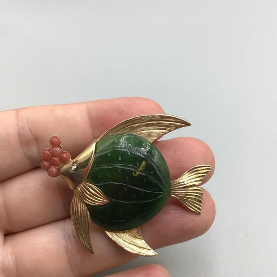 Puffy Fish Brooch Green Semi Precious Stone Gold … - image 9