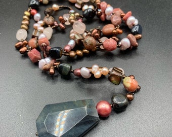 handcrafted semi precious stones necklace earthy colors pearls and stones