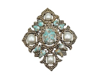Sarah Coventry Remembrance Pin Brooch Gold Tone Pearls Turquoise Blue Faux Cabs