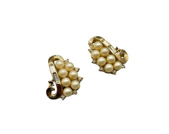 Vintage Crown Trifari Faux Pearl Clip On Earrings Circa 1940s 1950s Gold Tone
