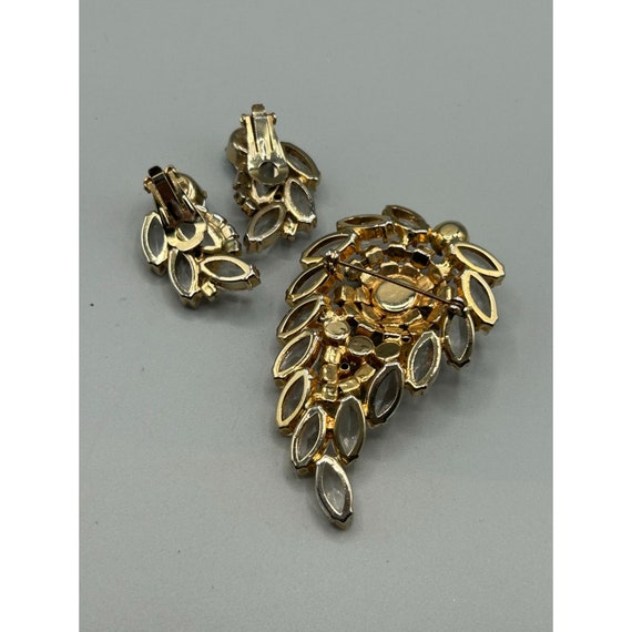 Vintage Rhinestones Brooch & Clip On Earrings Set… - image 10