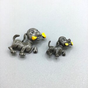 Dogs Puppy Scatter Pins Vintage Grey Dogs with Yellow Bone Enamel 70s Jewelry
