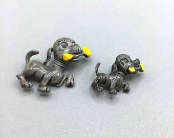 Dogs Puppy Scatter Pins Vintage Grey Dogs with Yellow Bone Enamel 70s Jewelry