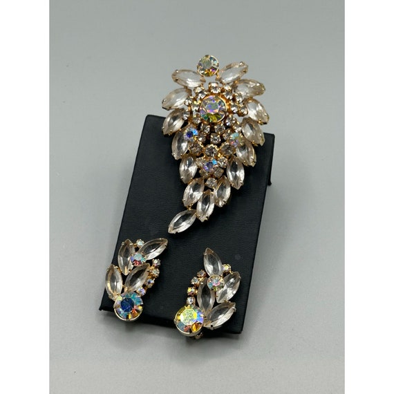 Vintage Rhinestones Brooch & Clip On Earrings Set… - image 6