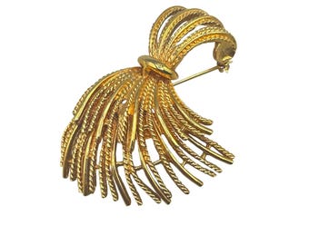 Vintage Gold Tone Brooch Elegant Abstract Bow Design Ribbon Costume Jewelry