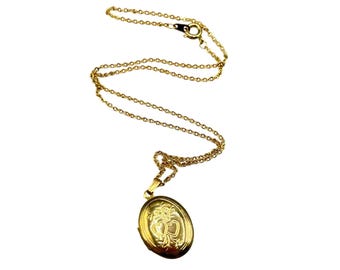 Vtg Locket Necklace Oval Shaped Gold Tone Keepsake Picture Holder