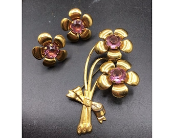 1940 Flower on Stem Brooch & Screwback Earrings Set Gold Tone Pink Rhinestones
