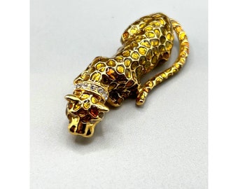 Wild Cat Brooch Cheetah Leopard Gold Tone & Enamel Pin Nice Quality and Weight