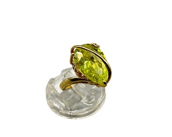 Vintage Gold Plated 80s 90s Ring Size 6.25 Cocktail Ring Yellow Drop Glass Stone
