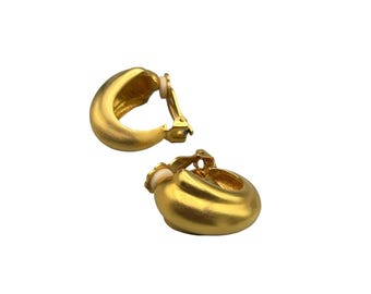 Signed GJD Ginnie Johansen Design Clip On Hoops Earrings Matte Gold Tone