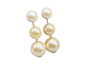Vintage Oversized Pearl Dangles Earrings Large Clip On Graduated Faux Pearls