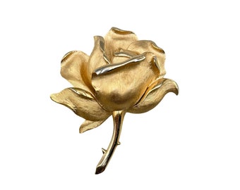 Vintage Signed Trifari Gold Tone Rose Flower Pin Brooch Blossom Textured Metal