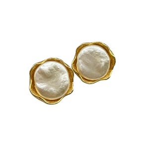 Vintage 80s Faux Pearl Clip On Earrings Gold Tone Abstract Design