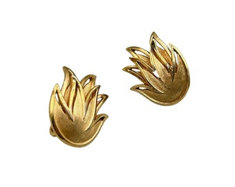 Vintage Trifari Gold Tone Earrings Clip On Designer Signed Flames Leaves Brushed