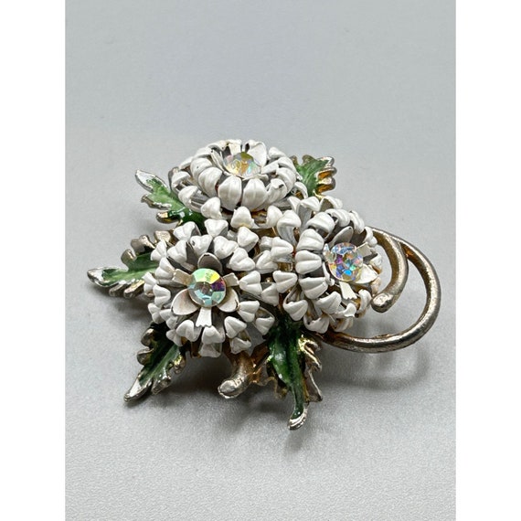 Vintage White Enamel Flower Pin Brooch Cluster Da… - image 2