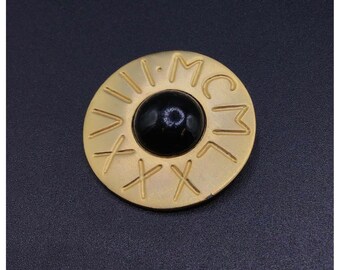 Matte Gold Tone Round Brooch Roman Numerals Black Plastic Cabochon Vintage Pin