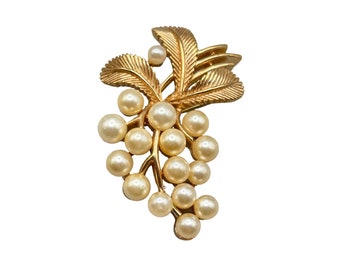 Signed Trifari Pin Brooch Vintage Gold Tone Grape of Faux Pearls Textured Design