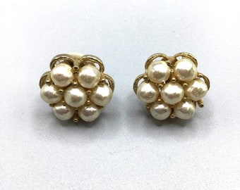 Vintage Faux Pearls Earrings Clip On Cluster Gold Tone Retro 70s Costume Jewelry
