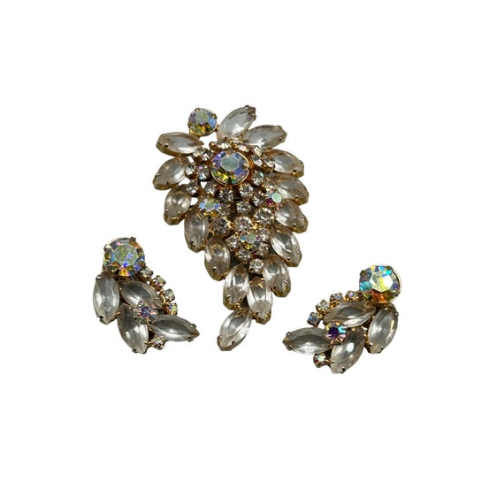 Vintage Rhinestones Brooch & Clip On Earrings Set… - image 1