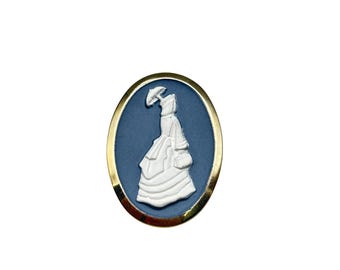 Vintage Simulated Cameo Pin Brooch Woman Silhuette With Parasol Blue And White