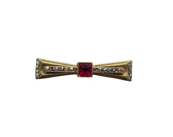 Textured Gold Tone Pin Brooch Red Stone & AB Rhinestones Vintage Costume Jewelry
