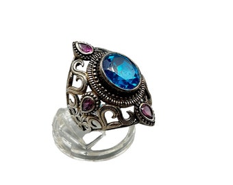 Sterling Silver Ethnic Design Ring Size 8 Blue Center Garnet Drop Shaped Stone