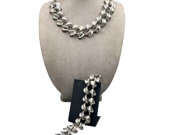 Vintage Set of Necklace and Bracelet Twisted Textured Silver Tone Curved Links