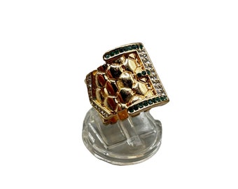 Wide Buckle Design Ring Size 7 Gold Tone Honeycomb Beehive Pattern Band Ring