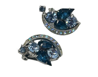Rhinestones Clip On Earrings Vintage Silver Tone Blue Rhinestone 60s 70s Jewelry