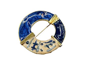 Vintage Abstract Circle Pin Brooch Gold Tone With Blue And Cream Enamel Hand painted