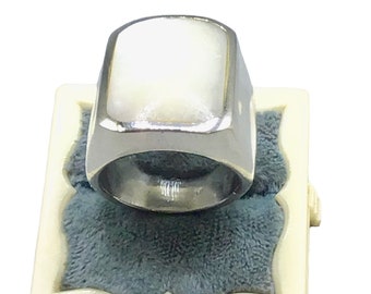 Mother of Pearl & Stainless Steel Ring Size 8 Geometric Shaped Inlay White Shell
