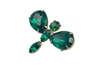 Emerald Green Rhinestone Dragonfly Brooch Vintage Figural Pin