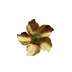 Vintage Pin Brooch Gold Flower With Green Cabochon Center Floral Costume Jewelry