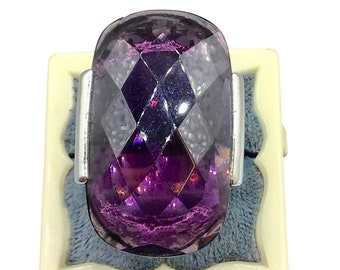 Big Elongated Purple Glass Ring Size 7.5 Silver Tone and Faceted Glass Stone