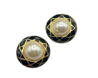 Vintage Clip On Earrings Black Enamel Faux Pearls Cabochons Round Classic Gold Tone