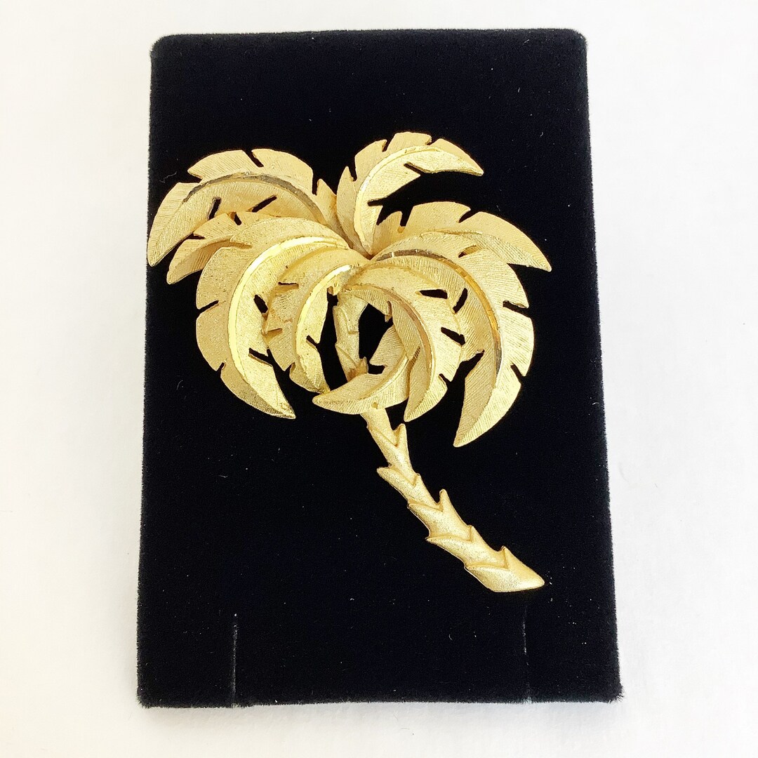 Palm Tree Pin Palm Tree Brooch Tropical Vacation Pin in a Gold Tone Textured Vintage ...